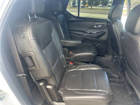 2022 Chevrolet Traverse LT Leather