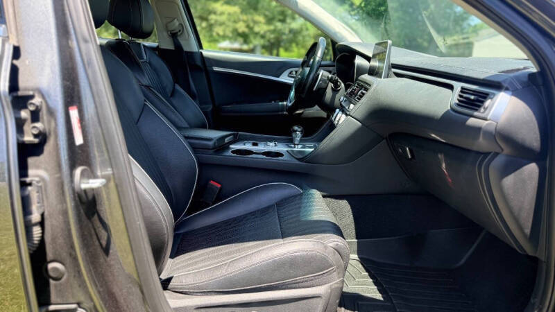 2019 Genesis G70 3.3T Advanced