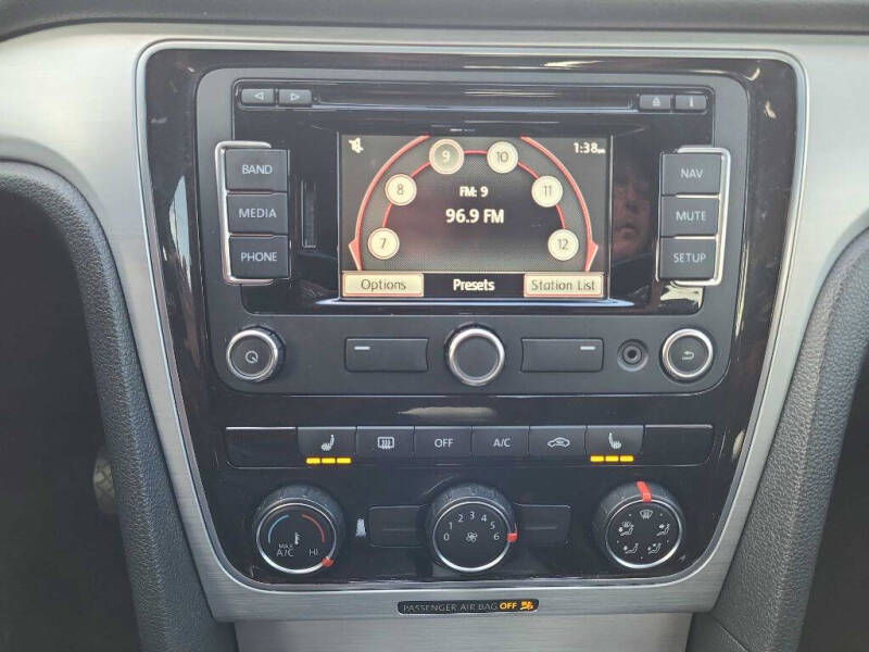 2013 Volkswagen Passat