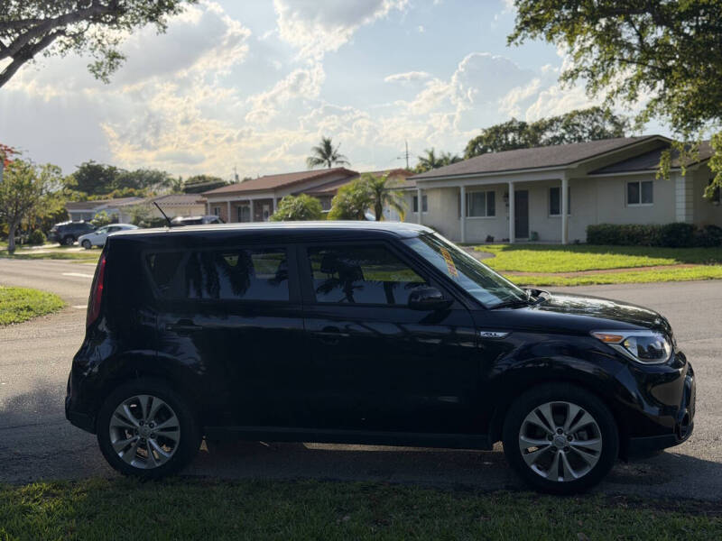 2016 Kia Soul +
