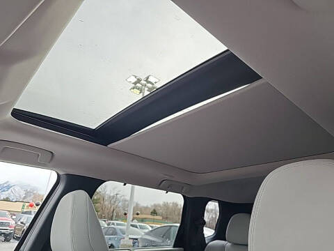 2025 Mitsubishi Outlander PHEV SEL