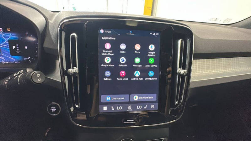 2024 Volvo XC40