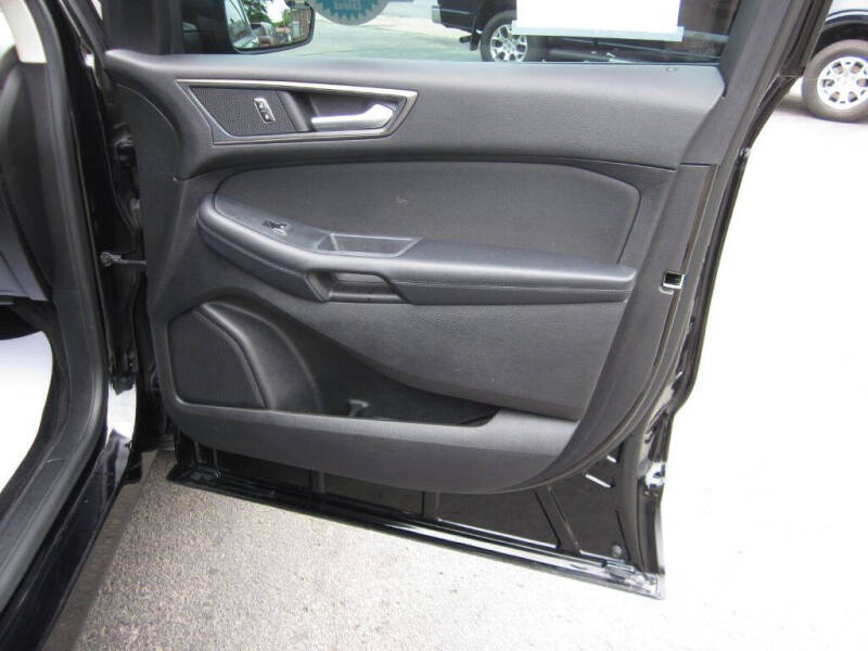 2018 Ford Edge SE