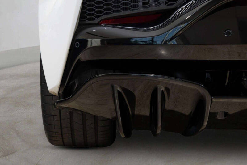 2024 McLaren Artura