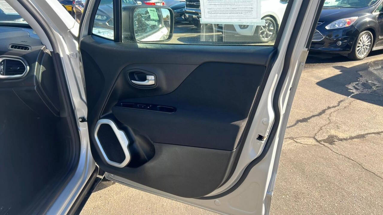 2019 Jeep Renegade for sale at Auto Plaza in Fresno, CA