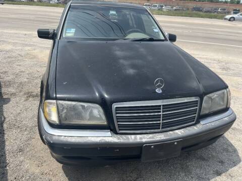 2000 Mercedes-Benz C-Class for sale at SCOTT HARRISON MOTOR CO in Houston TX