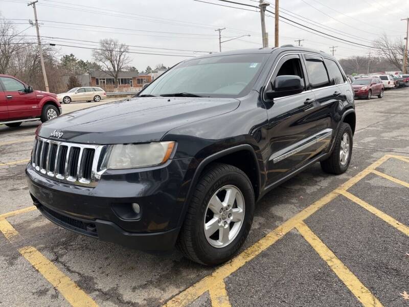 2012 Jeep Grand Cherokee for sale at Lakeshore Auto Wholesalers in Amherst OH