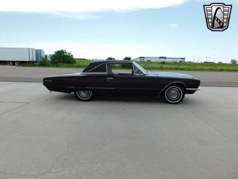 1966 Ford Thunderbird