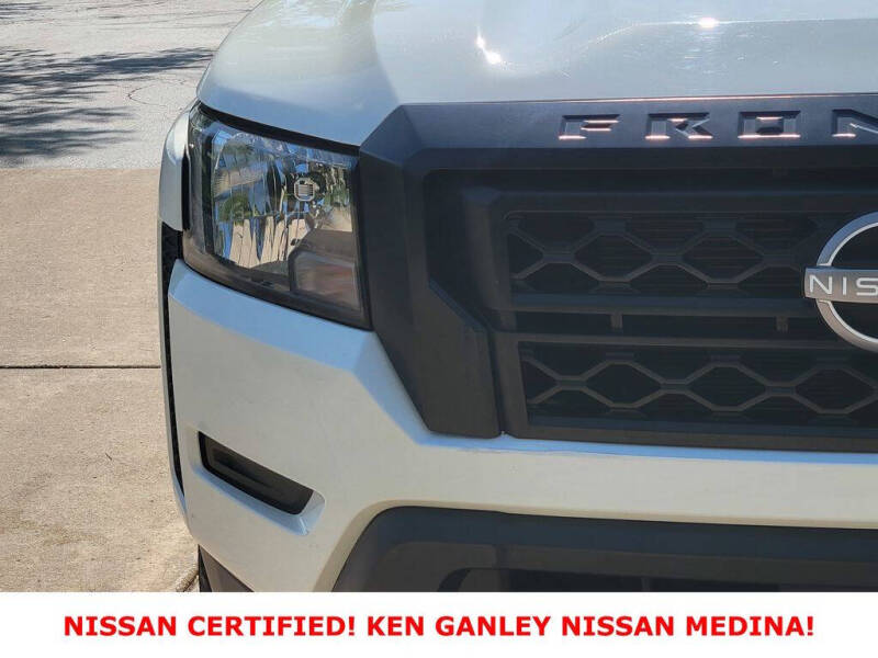 2022 Nissan Frontier S