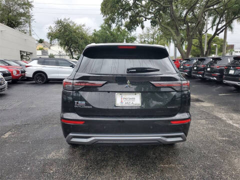 2025 Mitsubishi Outlander SEL Platinum Edition