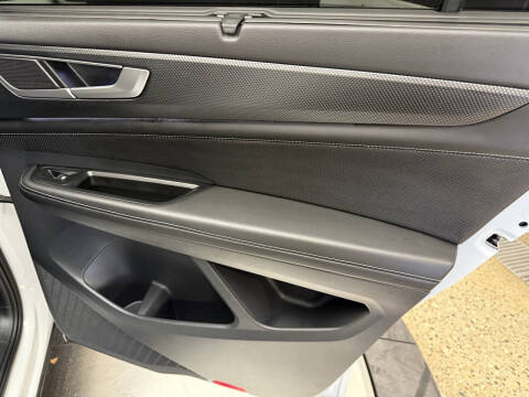 2024 Volkswagen Atlas Cross Sport SEL R-Line 4Motion