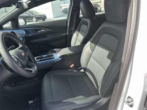 2026 Chevrolet Equinox EV LT 2