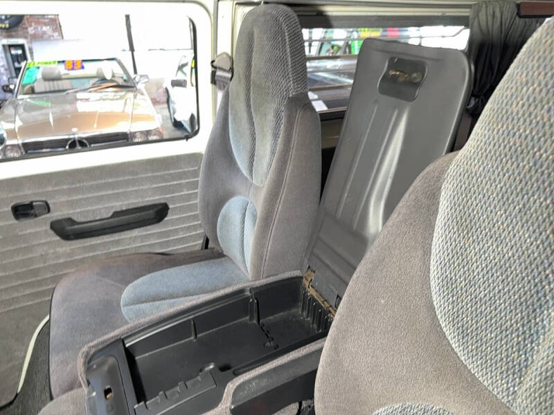 1977 Volkswagen Type 2