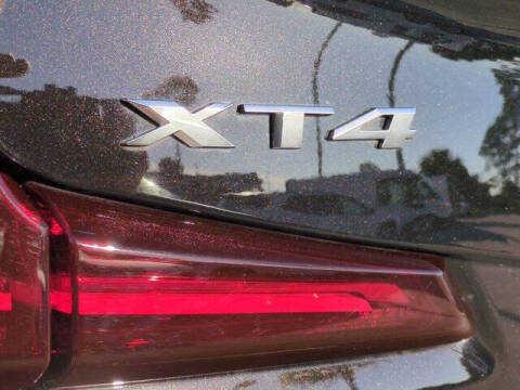 2025 Cadillac XT4 Premium Luxury