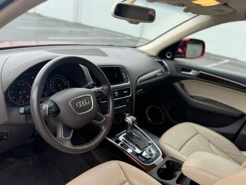2015 Audi Q5 2.0T quattro Premium Plus