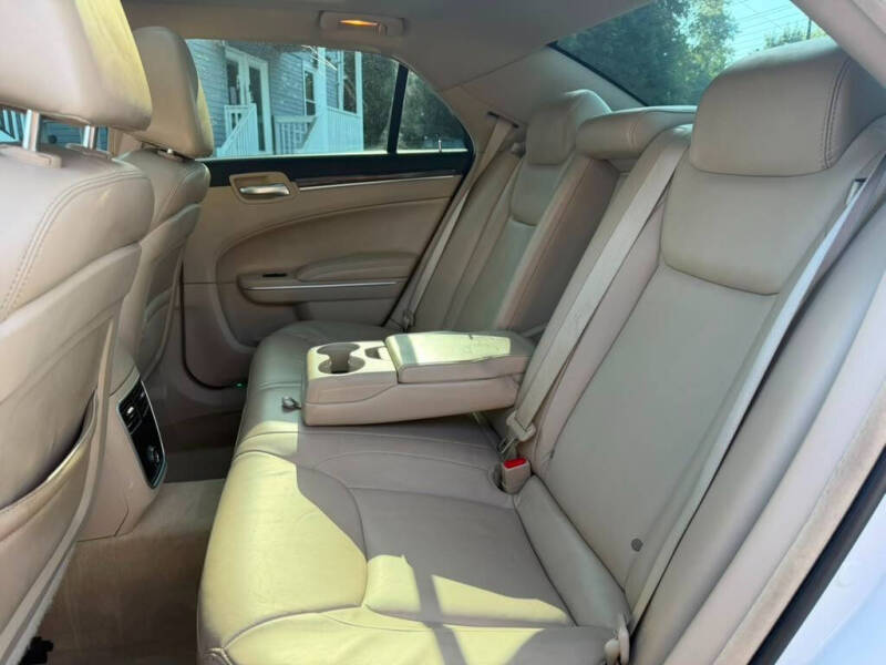 2013 Chrysler 300