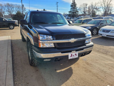 2003 Chevrolet Silverado 2500 for sale at J & S Auto Sales in Thompson ND
