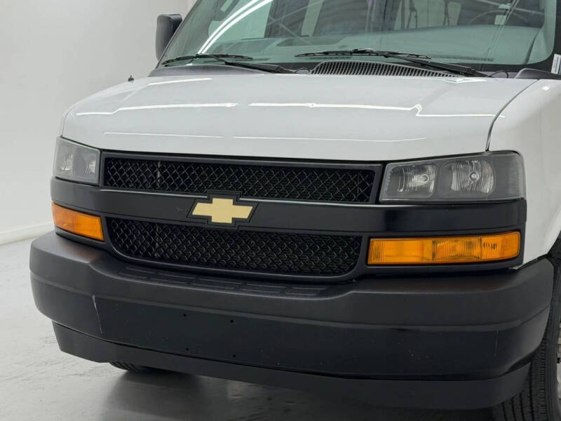 2023 Chevrolet Express LS 3500