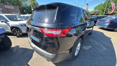 2018 Chevrolet Traverse LS