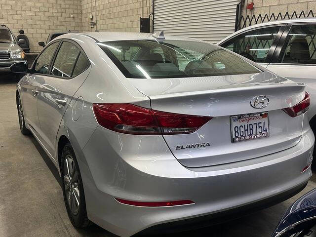 2018 Hyundai Elantra