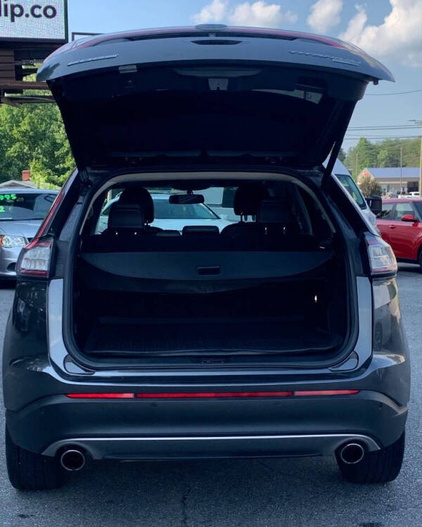 2018 Ford Edge Titanium