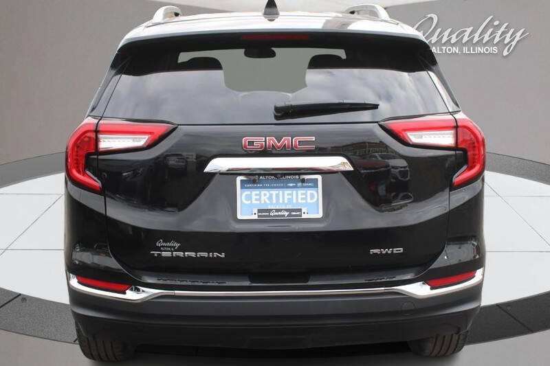 2024 GMC Terrain SLT