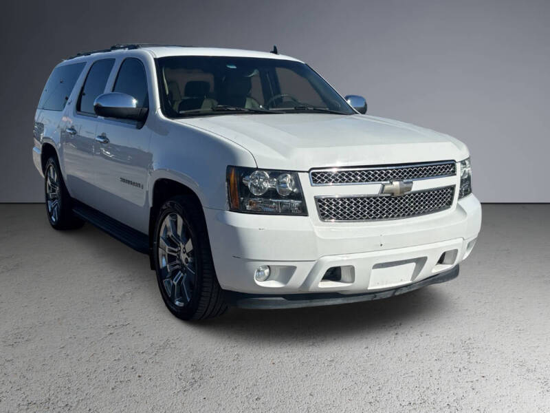 2009 Chevrolet Suburban LTZ's photo