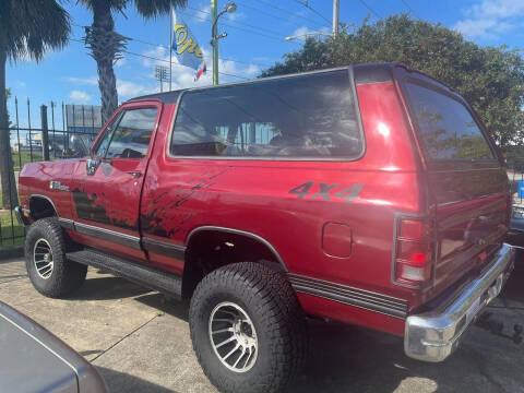 1989 Dodge Ramcharger 100