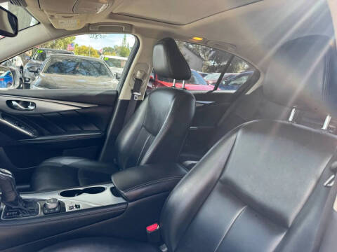 2021 Infiniti Q50 Luxe