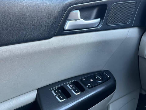 2022 Kia Sportage Nightfall