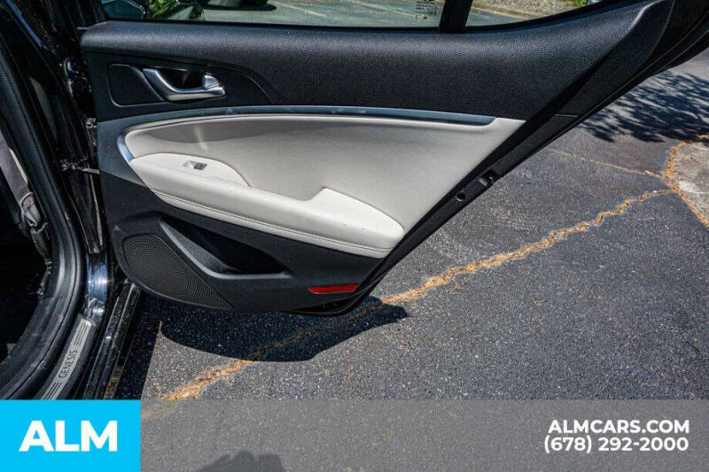 2025 Genesis G70