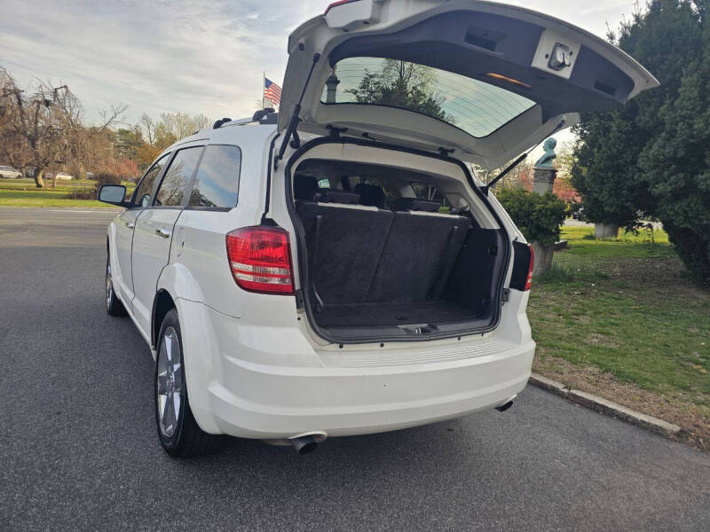 2009 Dodge Journey R/T - Photo 30