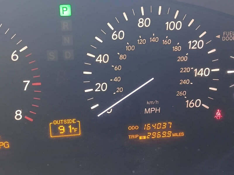 2004 Lexus LS 430