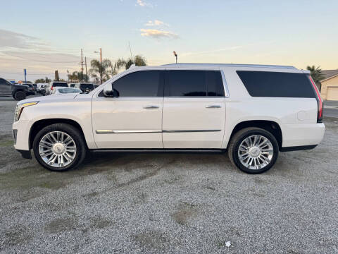 2017 Cadillac Escalade ESV Platinum