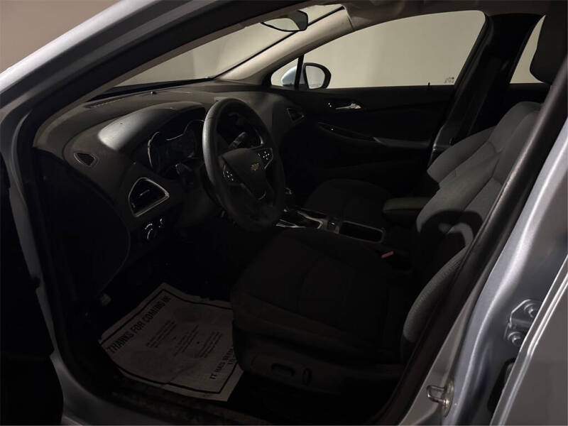 2017 Chevrolet Cruze LT Auto