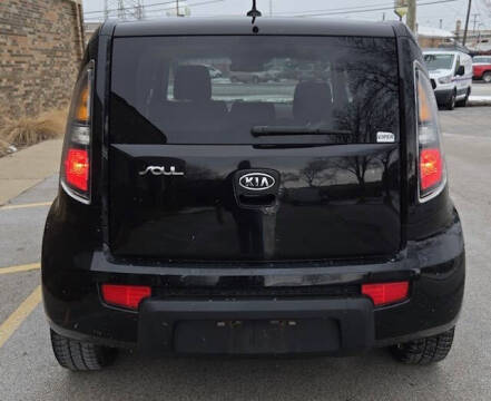 2010 Kia Soul +