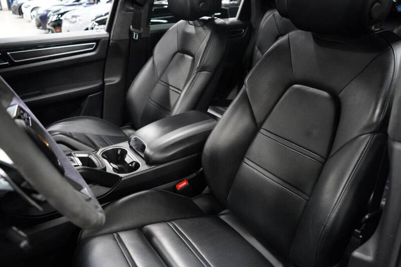 2023 Porsche Cayenne GTS