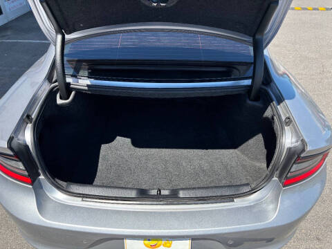 2015 Dodge Charger SE