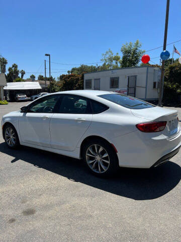2016 Chrysler 200 S
