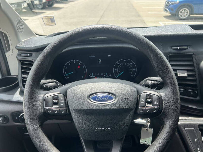 2025 Ford Transit