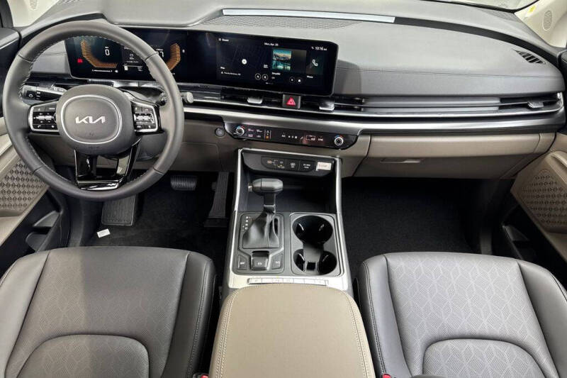 2026 Kia Carnival LXS