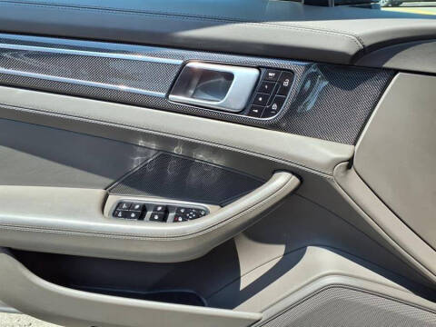 2019 Porsche Panamera GTS