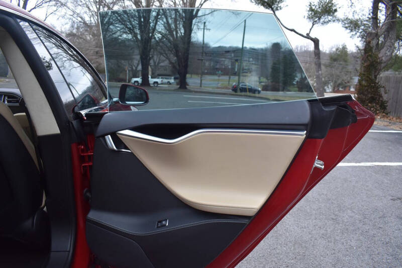 2014 Tesla Model S P85