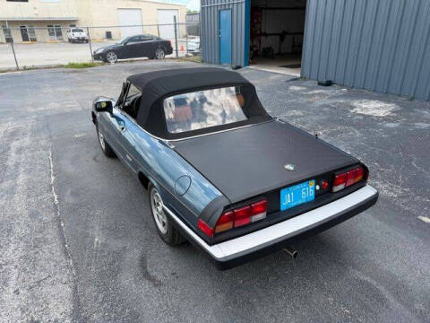 1988 Alfa Romeo Spider Veloce