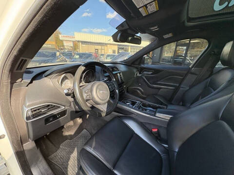 2017 Jaguar F-PACE 35t Premium