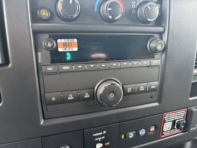 2025 Chevrolet Express 2500