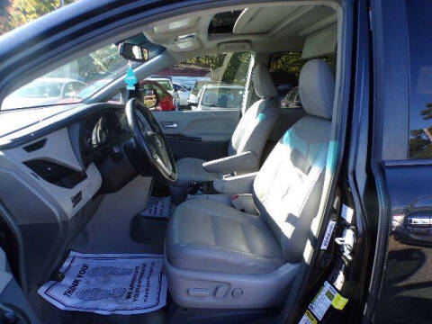 2015 Toyota Sienna