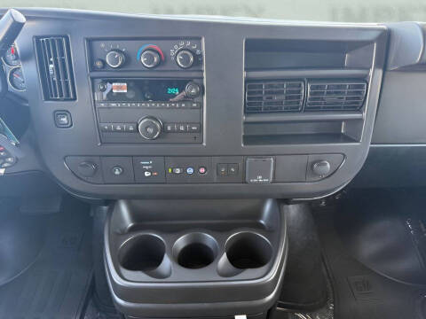 2026 Chevrolet Express LT 3500