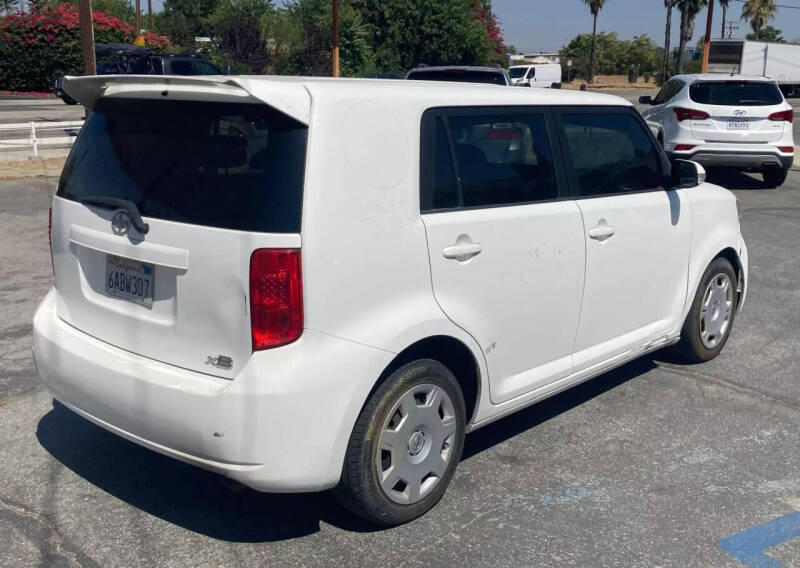 2008 Scion xB Base photo 4