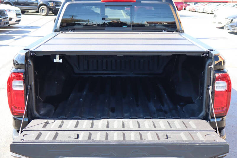 2023 GMC Canyon Denali